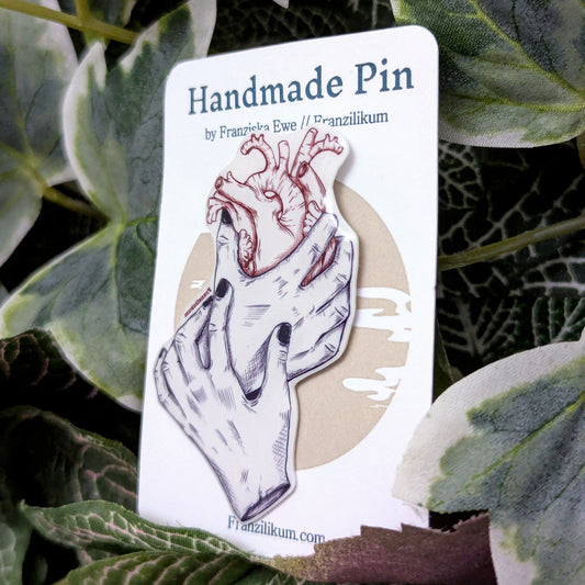 Hand aufs Herz | Pin